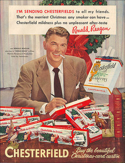 whats the difference between advertising and marketing